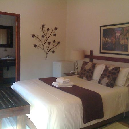 Khokha Moya Guesthouse Эрмело Экстерьер фото