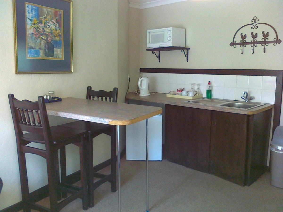 Khokha Moya Guesthouse Эрмело Экстерьер фото